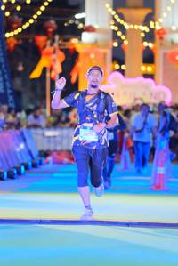 BIB: 5074, 00000
                            <button type="button" onclick="openModal(21768939)" class="btn btn-primary btn-sm float-right btn-popup" data-toggle="modal" data-target=".modal-high-quality">
                        <i class="fas fa-shopping-cart"></i> Add to Cart
                    </button>
                                            <button type="button" onclick="isThisMe(21768939, true)" class="btn btn-success btn-sm float-right btn-popup btn-isme hidden" data-toggle="tooltip" data-placement="bottom" title="นี่คือรูปของคุณใช่ไหม คลิกที่นี่เพื่อเอาเข้าอัลบั้ม">
                        <i class="fas fa-plus"></i> Add to album
                    </button>
                    <button type="button" onclick="isThisMe(21768939, false)" class="btn btn-warning btn-sm float-right btn-popup btn-isnotme hidden">
                        <i class="fas fa-ban"></i> Remove from album
                    </button>